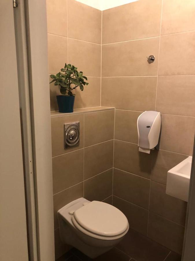Gastehaus Penny Rooms N Hallein Ngoại thất bức ảnh