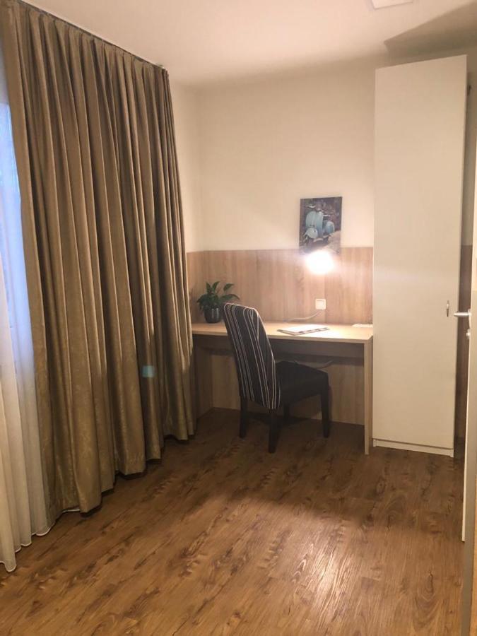 Gastehaus Penny Rooms N Hallein Ngoại thất bức ảnh