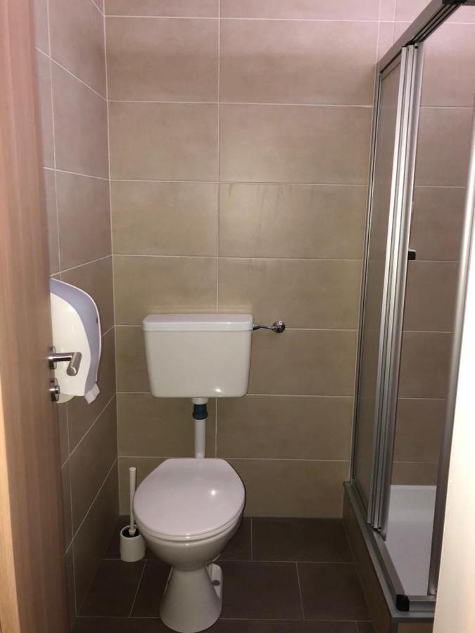 Gastehaus Penny Rooms N Hallein Ngoại thất bức ảnh